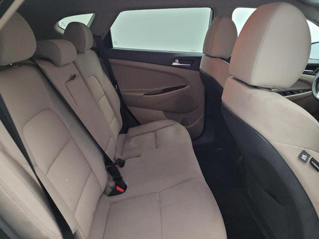 Photo of 2019 White Hyundai TUCSON