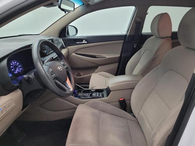 Photo of 2019 White Hyundai TUCSON