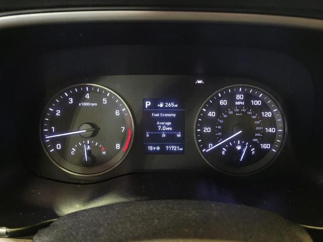 Photo of 2019 White Hyundai TUCSON