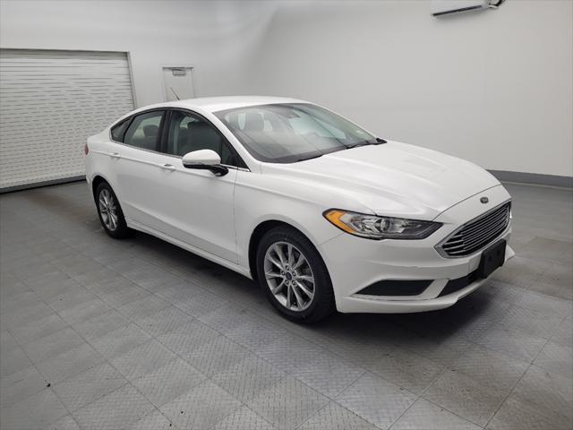 Photo of 2017 White Ford Fusion