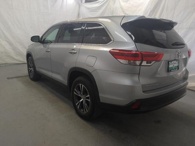 Photo of 2019 Celestial Silver Metallic Toyota Highlander
