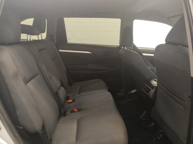 Photo of 2019 Celestial Silver Metallic Toyota Highlander
