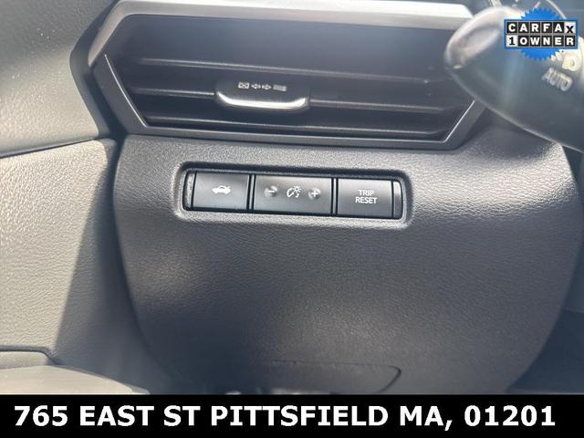 Photo of 2022 Pearl White Tricoat Nissan Altima