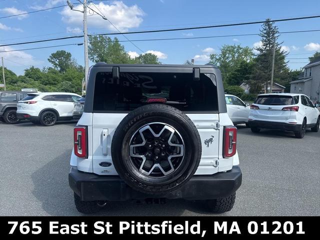 Photo of 2022 Oxford White Ford Bronco
