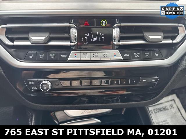 Photo of 2023 Alpine White BMW X4
