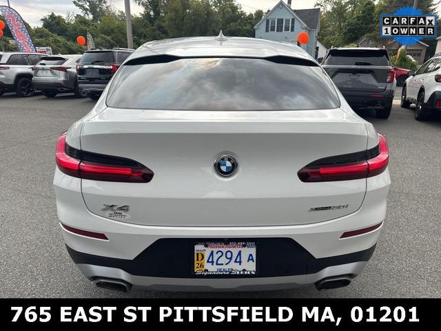 Photo of 2023 Alpine White BMW X4