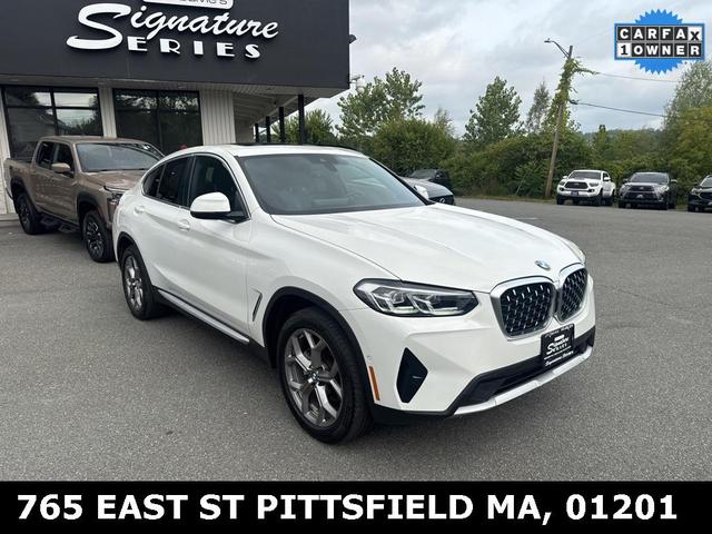 Photo of 2023 Alpine White BMW X4