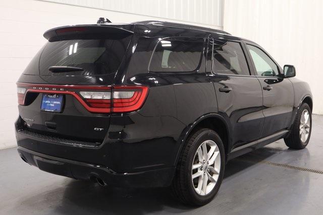 Photo of 2024 DB Black Crystal Clearcoat Dodge Durango
