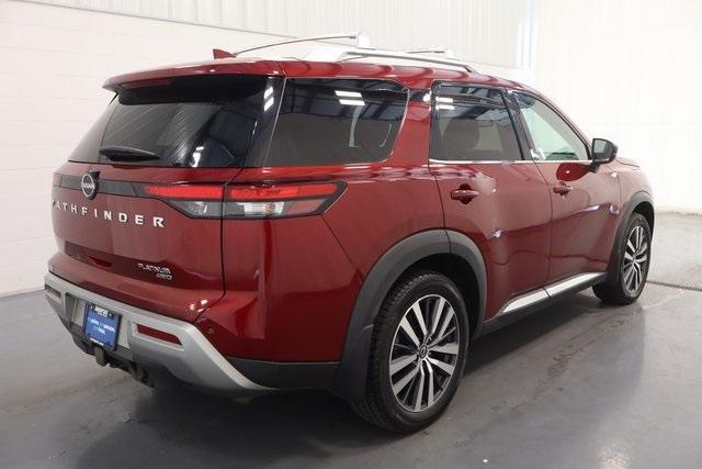 Photo of 2022 Scarlet Ember Nissan Pathfinder