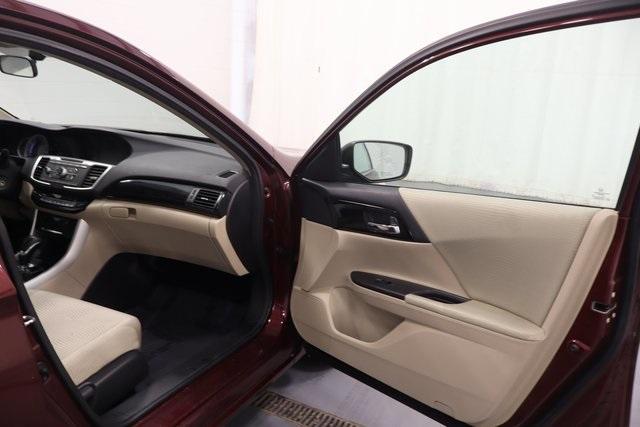 Photo of 2017 San Marino Red Honda Accord