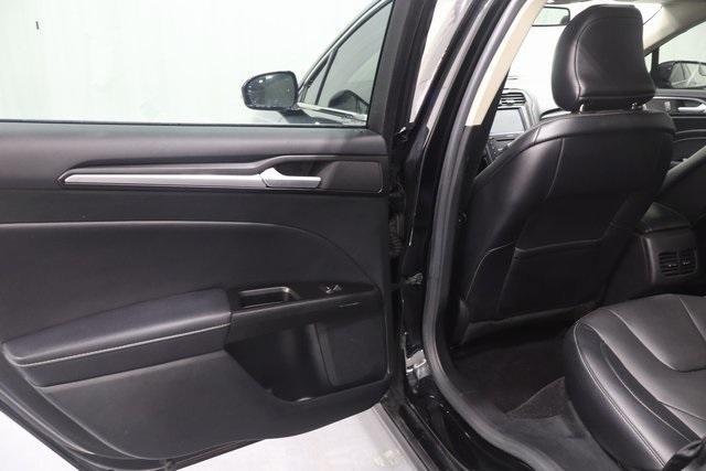 Photo of 2017 Shadow Black Ford Fusion