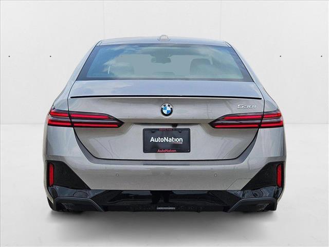 Photo of 2026 Oxide Grey Metallic BMW 530