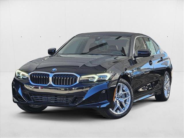 Photo of 2025 Black Sapphire Metallic BMW 330