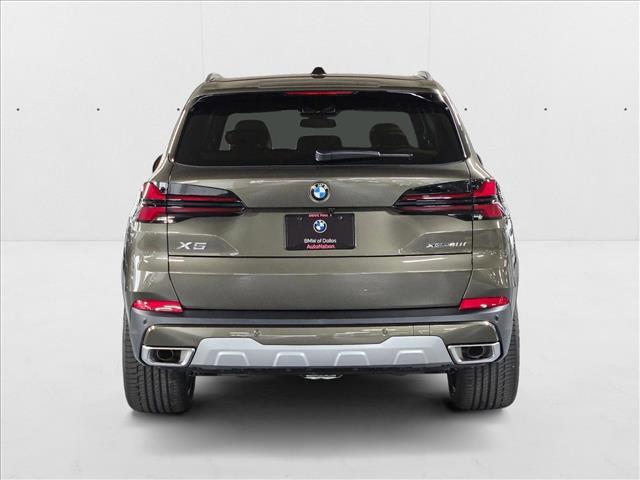 Photo of 2026 Manhattan Green Metallic BMW X5