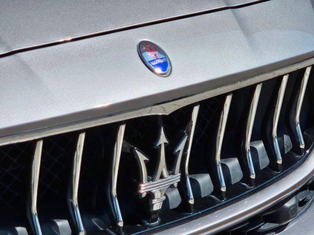 Photo of 2018 Grigio Maserati Ghibli