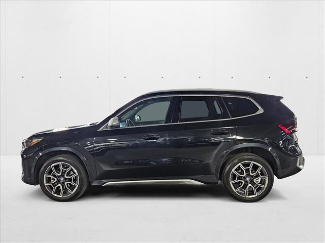 Photo of 2024 Black Sapphire Metallic BMW X1