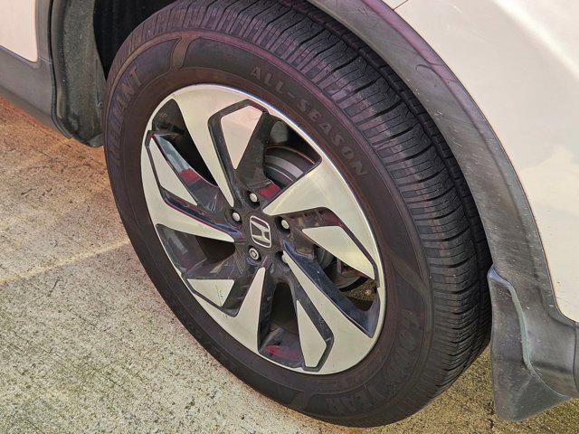 Photo of 2015 White Diamond Pearl Honda CR-V