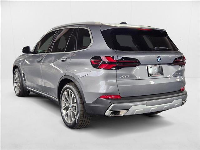 Photo of 2025 Skyscraper Grey Metallic BMW X5 PHEV