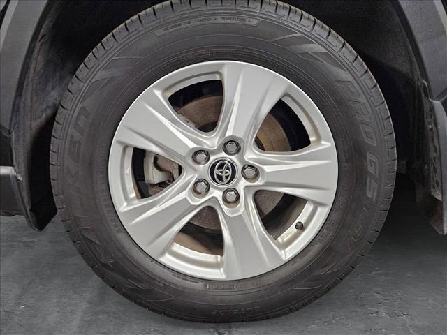 Photo of 2021 Midnight Black Metallic Toyota RAV4 Hybrid