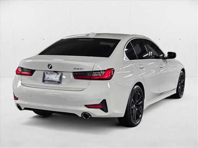 Photo of 2019 Alpine White BMW 330