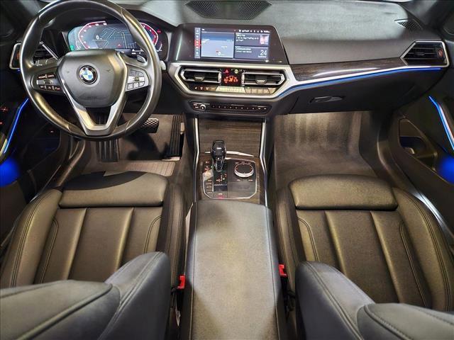 Photo of 2019 Alpine White BMW 330