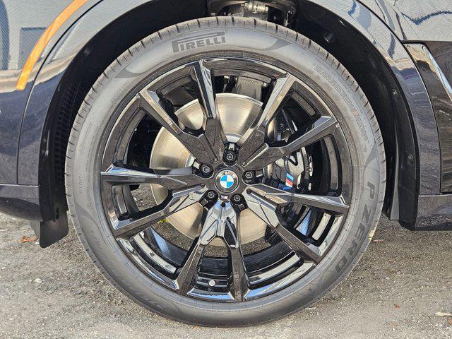 Photo of 2026 Carbon Black Metallic BMW X7