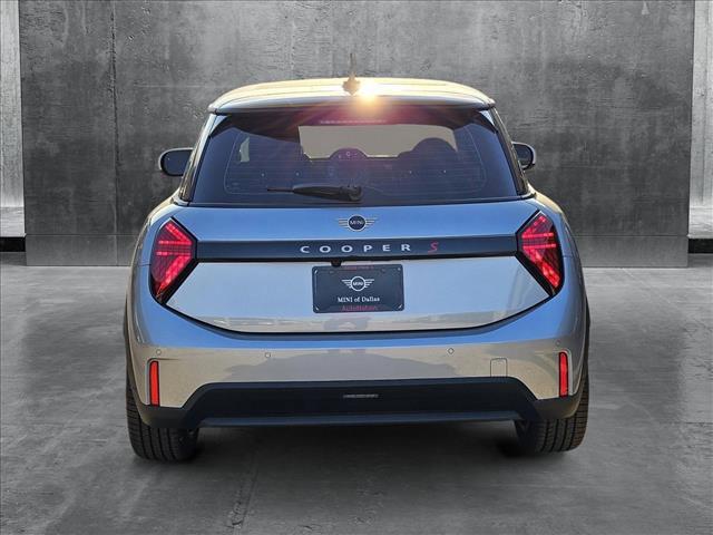 Photo of 2025 Melting Silver III Metallic MINI Hardtop