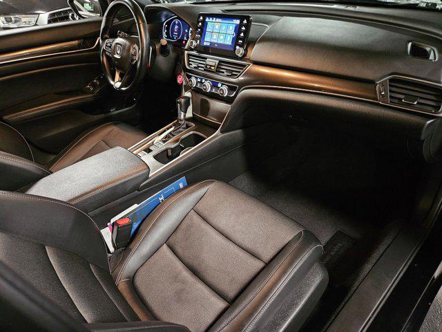Photo of 2022 Crystal Black Pearl Honda Accord