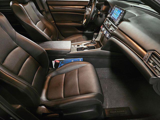 Photo of 2022 Crystal Black Pearl Honda Accord