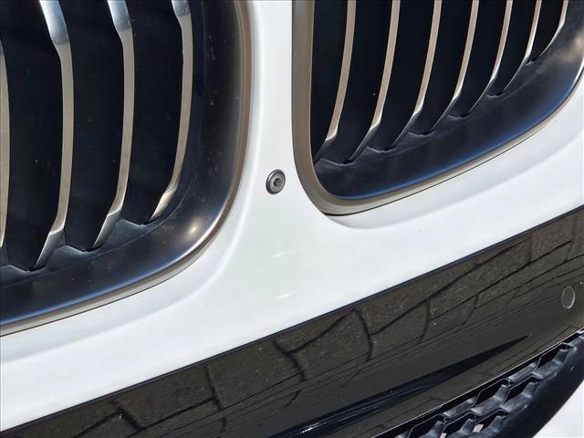 Photo of 2019 Alpine White BMW X3
