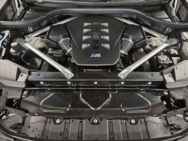 Photo of 2024 Alpine White BMW X5