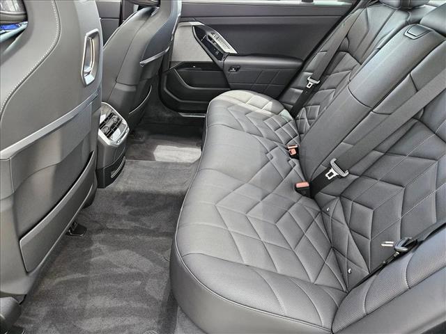 Photo of 2025 Brooklyn Grey Metallic BMW 740
