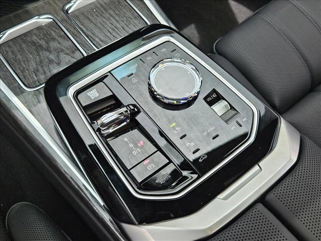 Photo of 2025 Brooklyn Grey Metallic BMW 740