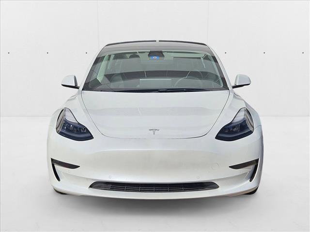 Photo of 2022 Pearl White Multi-Coat Tesla Model 3