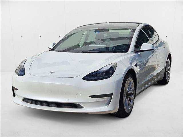 Photo of 2022 Pearl White Multi-Coat Tesla Model 3