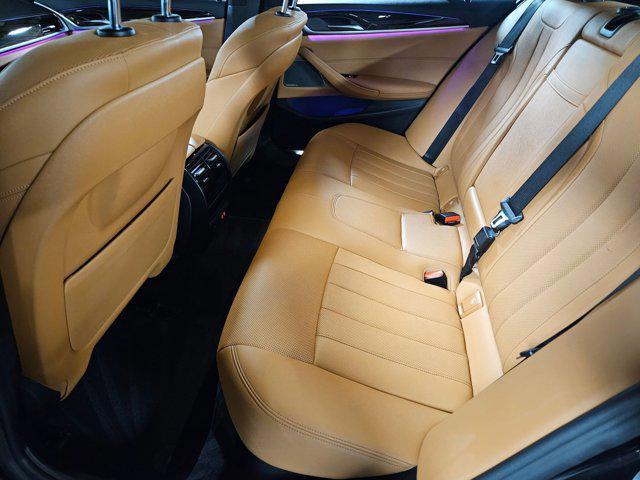 Photo of 2023 Black Sapphire Metallic BMW 540