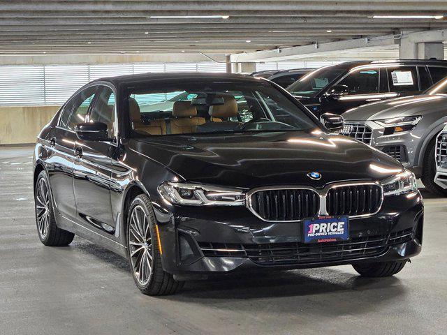 Photo of 2023 Black Sapphire Metallic BMW 540