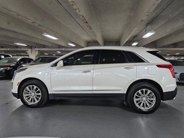 Photo of 2019 Crystal White Tricoat Cadillac XT5