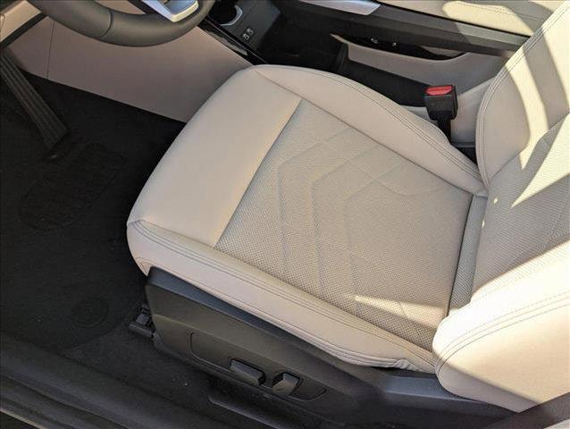 Photo of 2025 Jet Black BMW X1