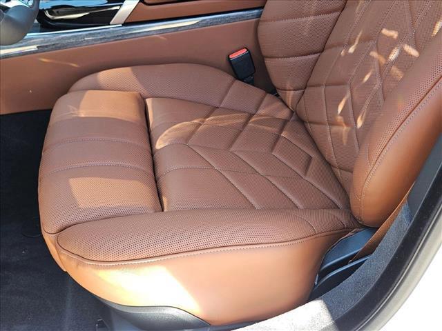 Photo of 2025 Mineral White Metallic BMW 740