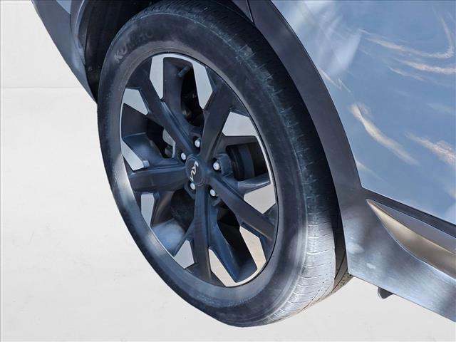 Photo of 2023 Wolf Gray Kia Sportage