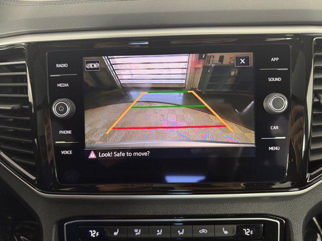 Photo of 2023 Pyrite Silver Metallic Volkswagen Atlas