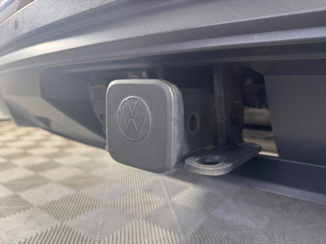 Photo of 2022 Deep Black Pearl Volkswagen Atlas