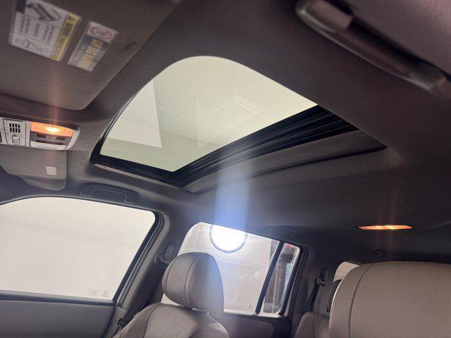 Photo of 2012 Taffeta White Honda Pilot