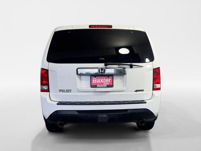 Photo of 2012 Taffeta White Honda Pilot