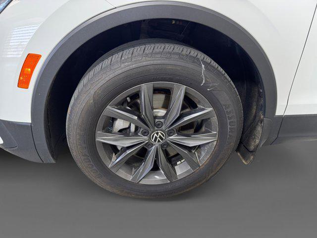 Photo of 2022 Pure White Volkswagen Tiguan