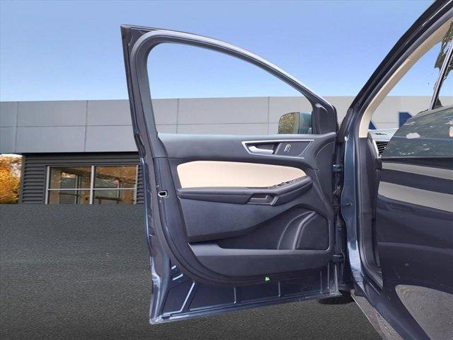 Photo of 2024 Stone Blue Metallic Ford Edge