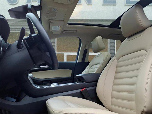 Photo of 2024 Stone Blue Metallic Ford Edge