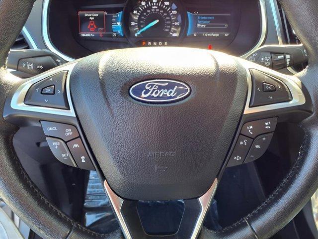 Photo of 2021 Iconic Silver Metallic Ford Edge