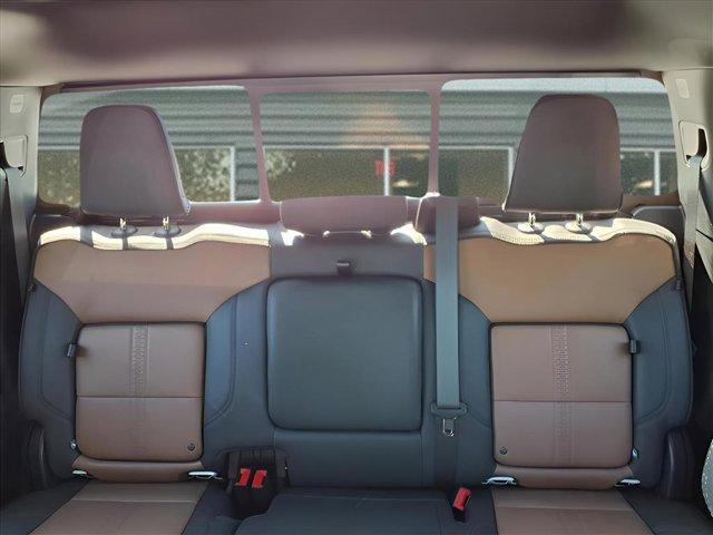 Photo of 2024 Summit White Chevrolet Silverado 2500